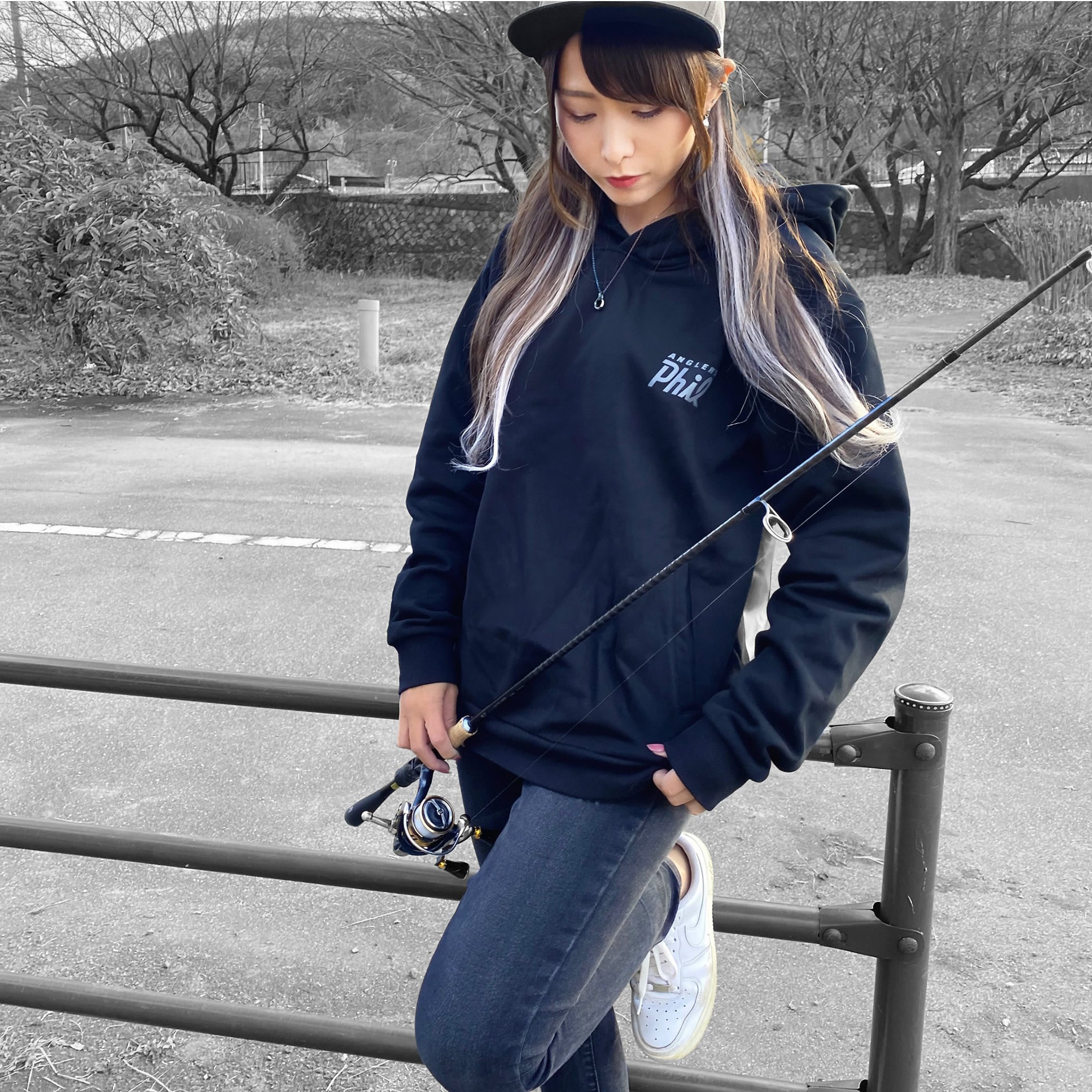 OVER SIZE GRAFIX LOGO HOODIE | THICK COTTON